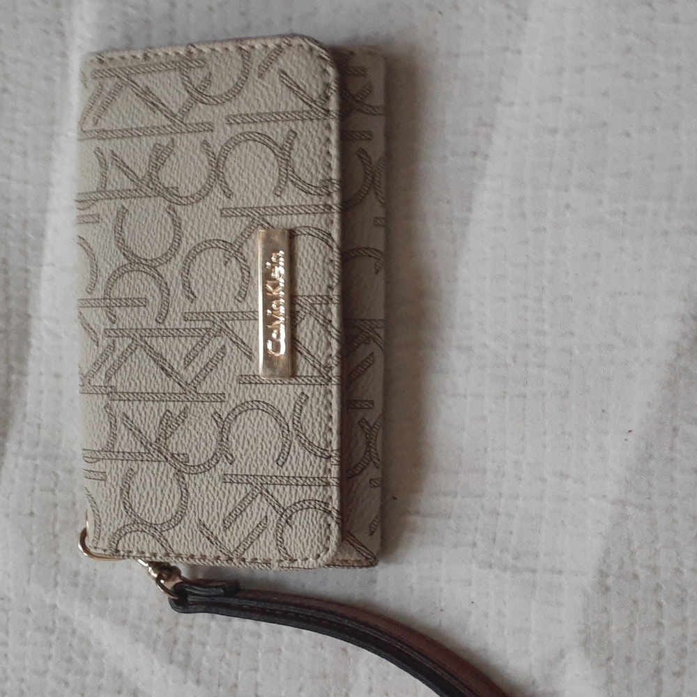 Calvin Klein phone wallet